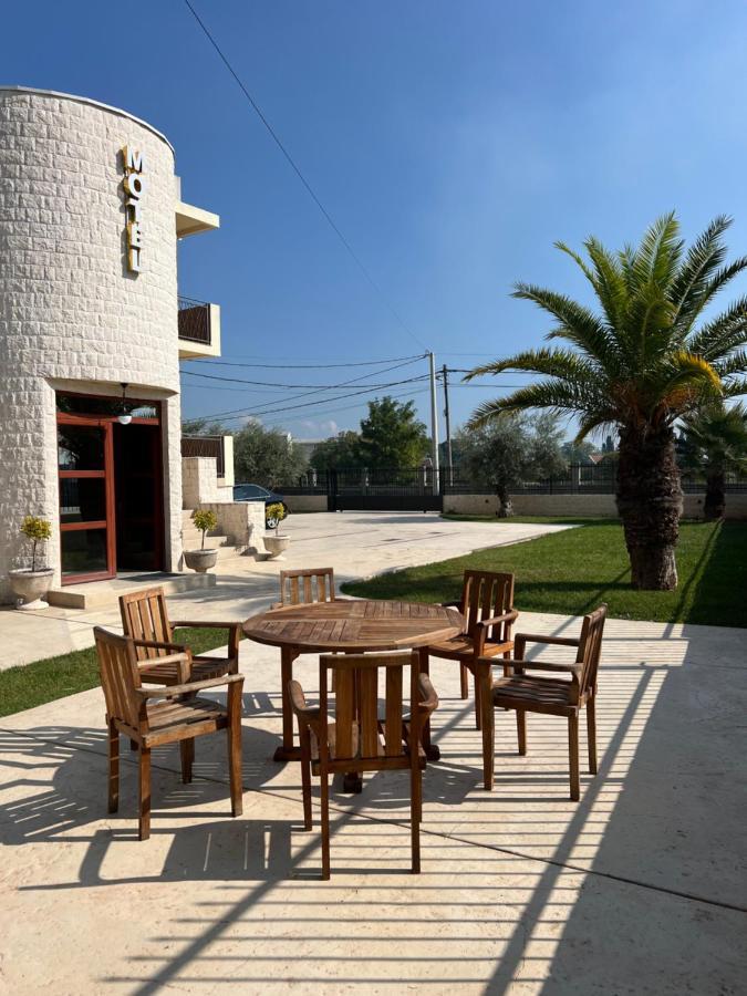 Motel Zeta Lux Mitrovici  外观 照片