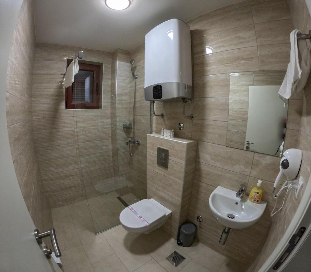 Motel Zeta Lux Mitrovici  外观 照片