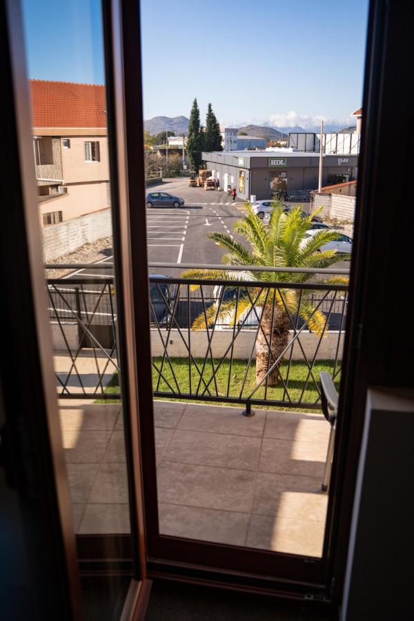 Motel Zeta Lux Mitrovici  外观 照片