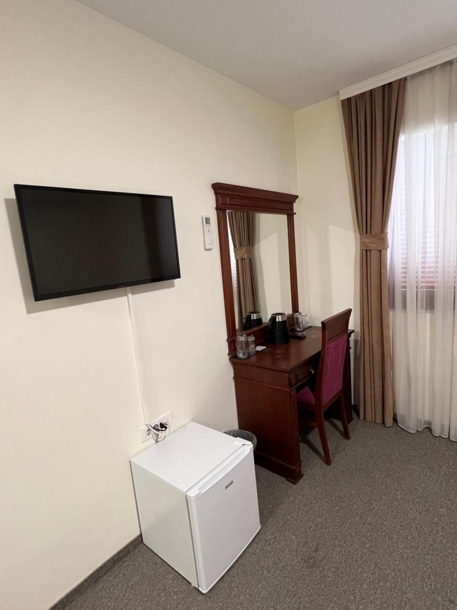 Motel Zeta Lux Mitrovici  外观 照片