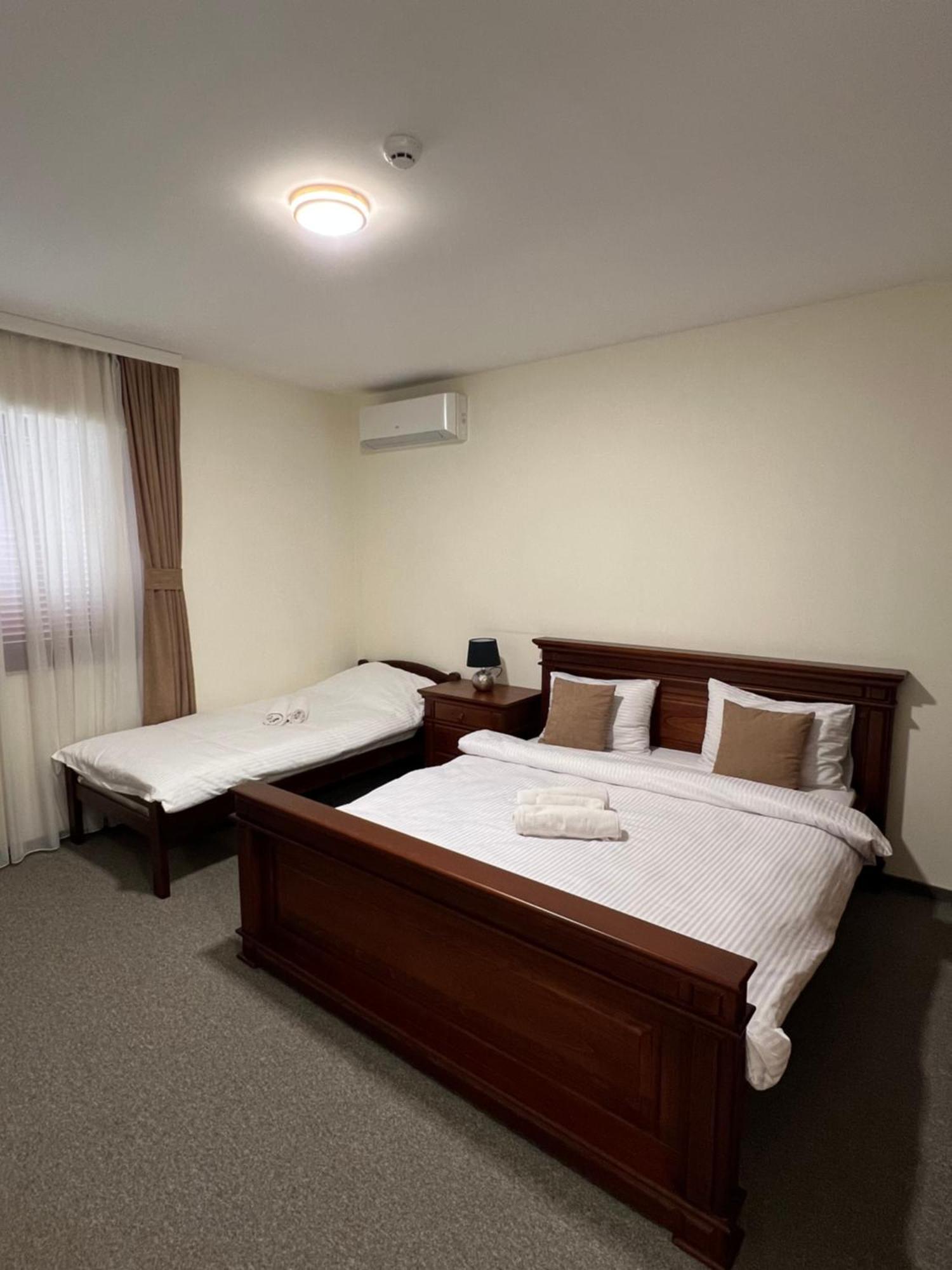 Motel Zeta Lux Mitrovici  外观 照片