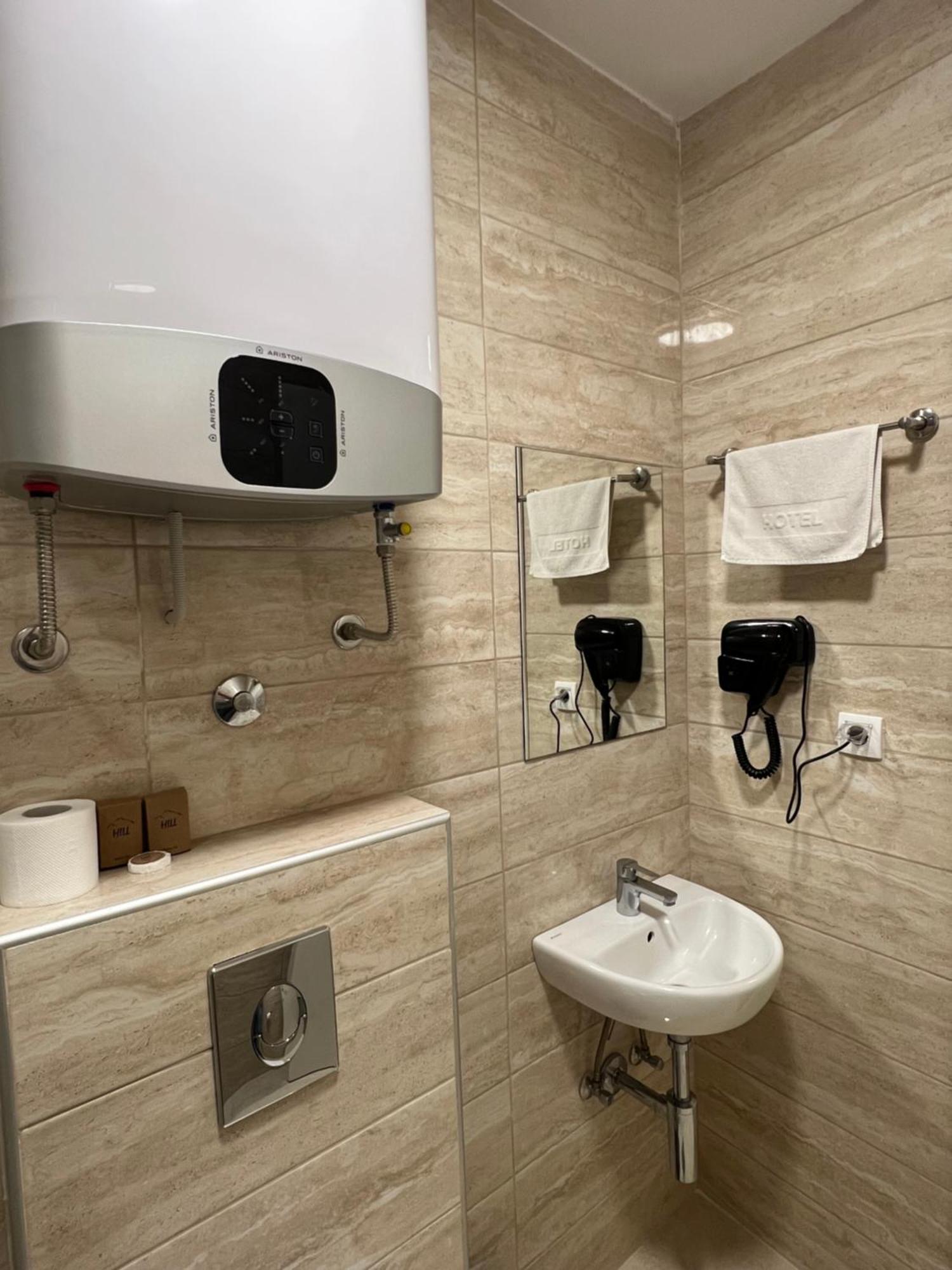Motel Zeta Lux Mitrovici  外观 照片